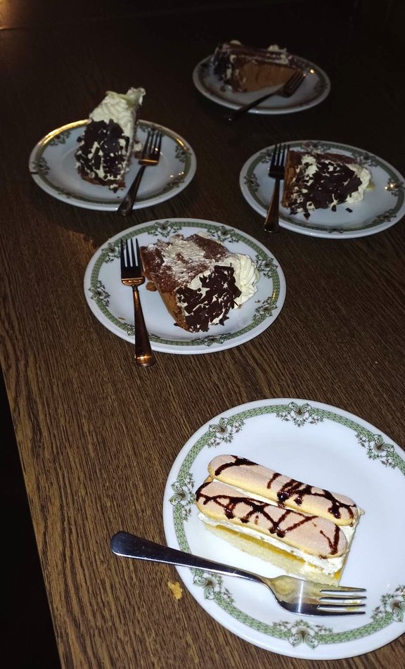 GV-Kuchenbuffet.jpg  