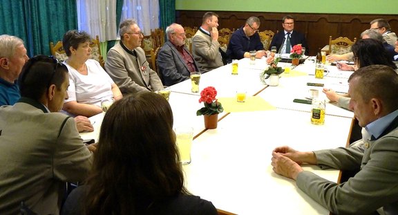 @Robert Eder JHV-Runde.jpg