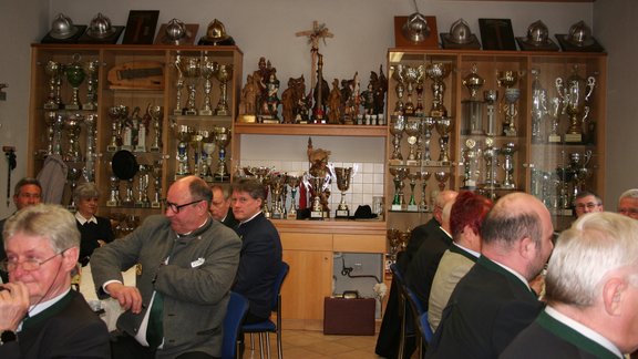 @Rudolf Würrer FF_Haus_Vitrine.JPG