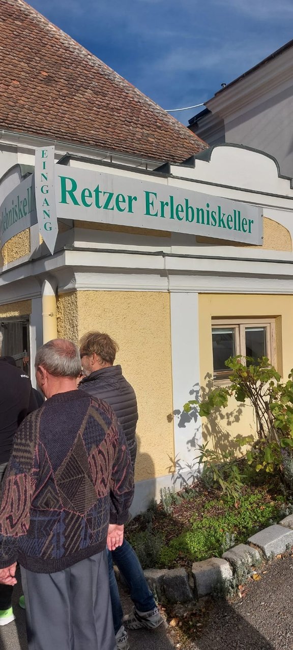 Retz-Erlebniskeller.jpg  