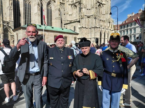 HB_bei_den_Deutschmeistern.jpg  