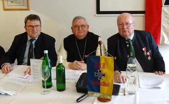 Ofenschüssl_Pater_Johannes_Maria_Szypulski_Reisinger_bear.jpg  