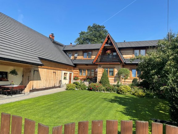 Holzhaus_2.jpg